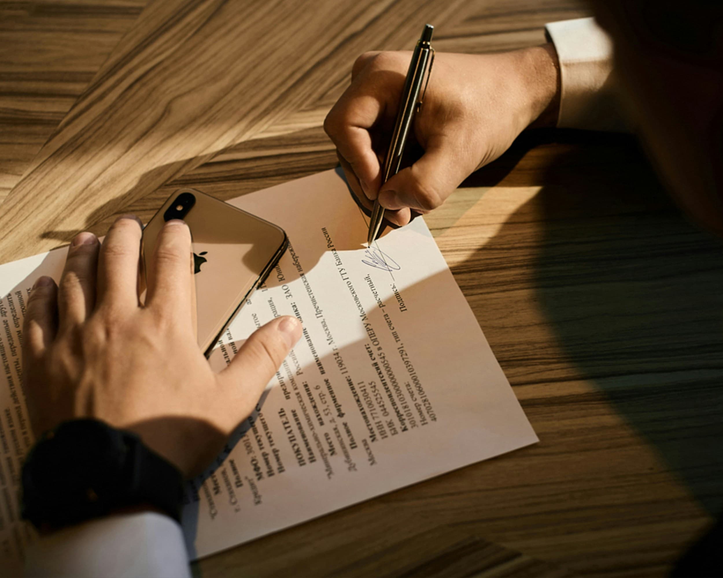Firma de contrato de alquiler